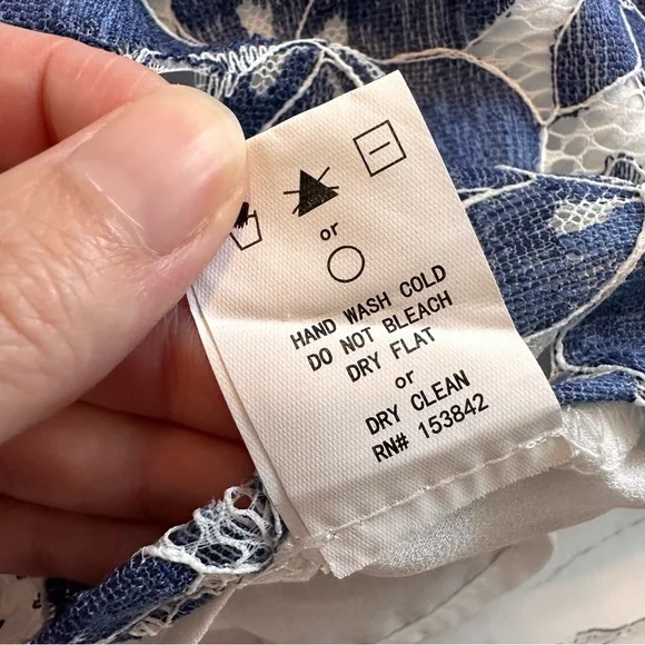 Code Mode | Off-Shoulder Lace Top - Picture 9 of 11